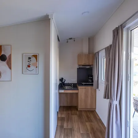 بيت للعطل Ferienhaeuser Seepark Ternsche *